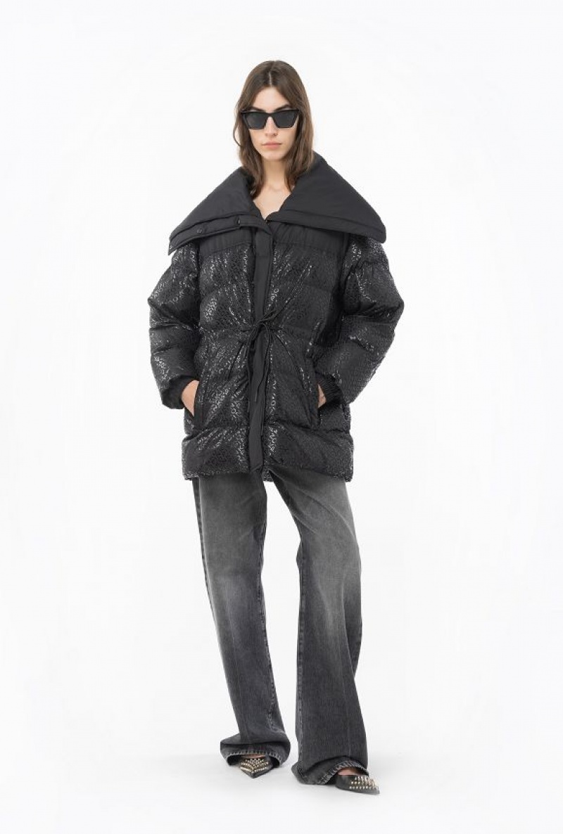 Pinko Down Jacket With Glossy Logo Print Černé | SN-PKO33606